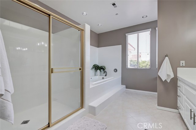 411 Avenue F, Redondo Beach, California 90277, 5 Bedrooms Bedrooms, ,4 BathroomsBathrooms,Residential,Sold,Avenue F,SB20102967