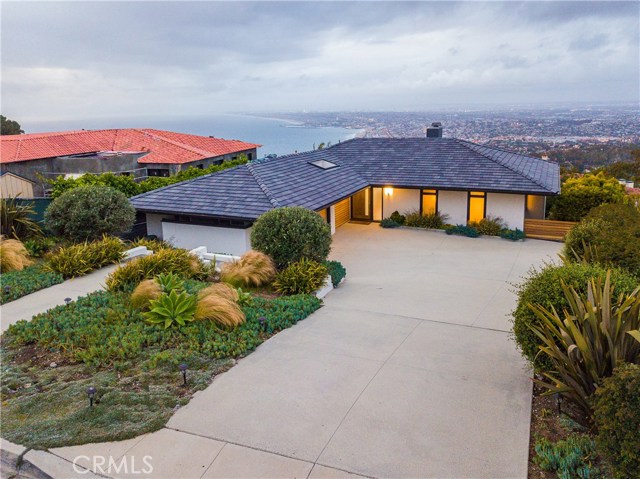 940 Via Del Monte, Palos Verdes Estates, California 90274, 4 Bedrooms Bedrooms, ,3 BathroomsBathrooms,Residential,Sold,Via Del Monte,WS21037320