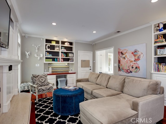 100 Irena Avenue, Redondo Beach, California 90277, 4 Bedrooms Bedrooms, ,3 BathroomsBathrooms,Residential,Sold,Irena,SB17089874