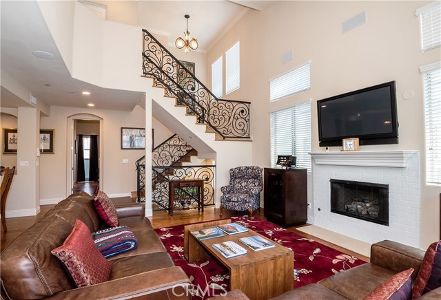 219 Juanita Avenue, Redondo Beach, California 90277, 4 Bedrooms Bedrooms, ,4 BathroomsBathrooms,Residential,Sold,Juanita,SB19181884