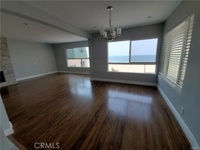 3212 The Strand, Manhattan Beach, California 90266, 3 Bedrooms Bedrooms, ,2 BathroomsBathrooms,Residential,Sold,The Strand,IN21015203