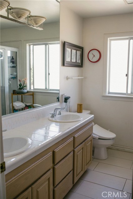 1933 Curtis Avenue, Redondo Beach, California 90278, 4 Bedrooms Bedrooms, ,2 BathroomsBathrooms,Residential,Sold,Curtis,DW19180357