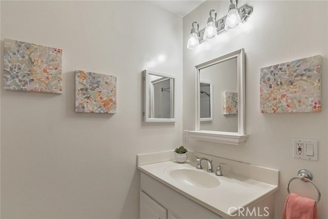 505 Faye Lane, Redondo Beach, California 90277, 4 Bedrooms Bedrooms, ,2 BathroomsBathrooms,Residential,Sold,Faye,SB21095794