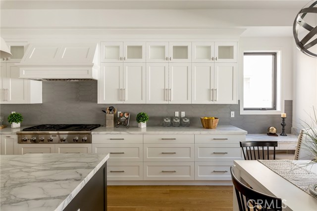 2400 John Street, Manhattan Beach, California 90266, 5 Bedrooms Bedrooms, ,2 BathroomsBathrooms,Residential,Sold,John,SB19208383