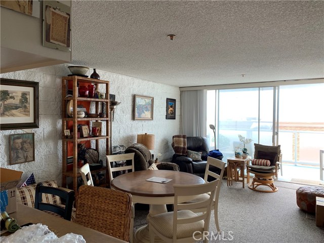 615 Esplanade, Redondo Beach, California 90277, 1 Bedroom Bedrooms, ,1 BathroomBathrooms,Residential,Sold,Esplanade,SB19047660