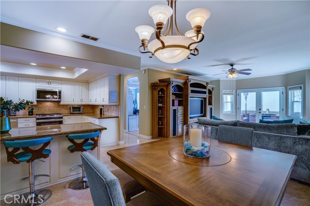 2208 Huntington Lane, Redondo Beach, California 90278, 4 Bedrooms Bedrooms, ,2 BathroomsBathrooms,Residential,Sold,Huntington,SB21022520