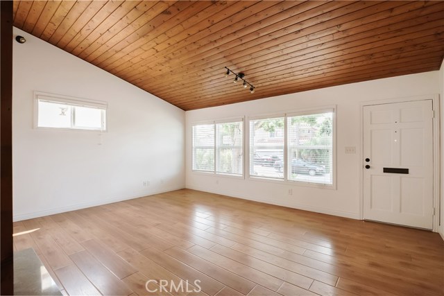 641 27th Street, Manhattan Beach, California 90266, 2 Bedrooms Bedrooms, ,1 BathroomBathrooms,Residential,Sold,27th,SB20174860