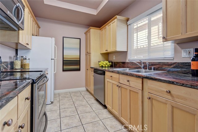 2606 Gates Avenue, Redondo Beach, California 90278, 2 Bedrooms Bedrooms, ,2 BathroomsBathrooms,Residential,Sold,Gates,SB18297549