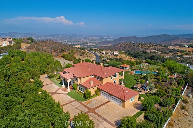 Photo of 21375 HODAN HILL Court, Murrieta, CA 92562