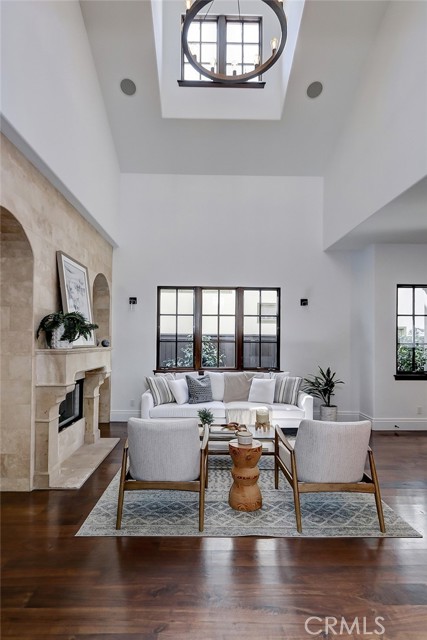 3212 Maple Avenue, Manhattan Beach, California 90266, 5 Bedrooms Bedrooms, ,2 BathroomsBathrooms,Residential,Sold,Maple,SB21060468