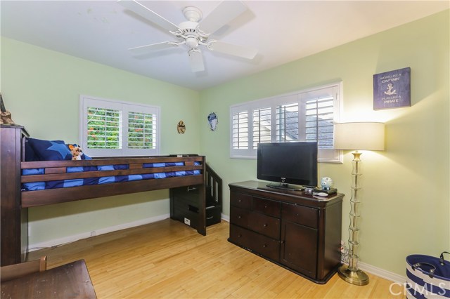 2621 Voorhees Avenue, Redondo Beach, California 90278, 3 Bedrooms Bedrooms, ,2 BathroomsBathrooms,Residential,Sold,Voorhees,SB17083243