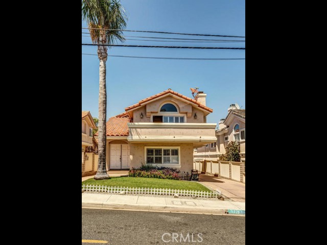1715 Clark Lane, Redondo Beach, California 90278, 3 Bedrooms Bedrooms, ,1 BathroomBathrooms,Residential,Sold,Clark,SB20169351