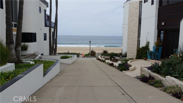 228 29th Street, Manhattan Beach, California 90266, 1 Bedroom Bedrooms, ,1 BathroomBathrooms,Residential,Sold,29th,PV17263710