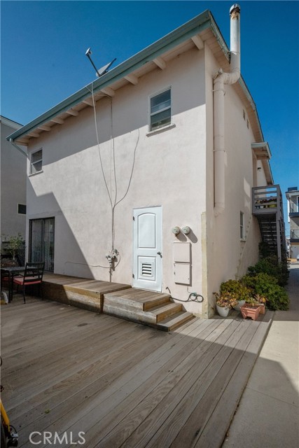 138 30th Street, Hermosa Beach, California 90254, 3 Bedrooms Bedrooms, ,3 BathroomsBathrooms,Residential,Sold,30th,SB21044584