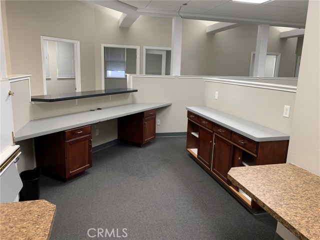 East, ,Commercial Rent,For Sale,East,100,SN20225826