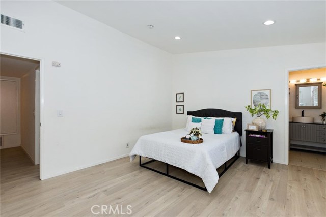 2611 Vanderbilt Lane, Redondo Beach, California 90278, 2 Bedrooms Bedrooms, ,2 BathroomsBathrooms,Residential,Sold,Vanderbilt,SB20167016