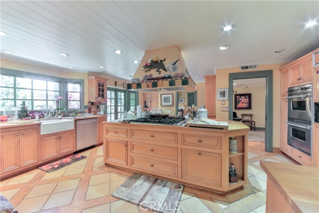 15 Branding Iron Lane, Rolling Hills Estates, California 90274, 5 Bedrooms Bedrooms, ,2 BathroomsBathrooms,Residential,Sold,Branding Iron,SB19085321