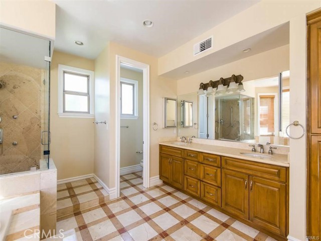 1846 10th Street, Manhattan Beach, California 90266, 5 Bedrooms Bedrooms, ,4 BathroomsBathrooms,Residential,Sold,10th,SB18153919