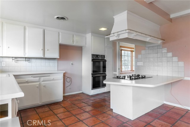 5612 Sunmist Drive, Rancho Palos Verdes, California 90275, 3 Bedrooms Bedrooms, ,3 BathroomsBathrooms,Residential,Sold,Sunmist,SB21006659