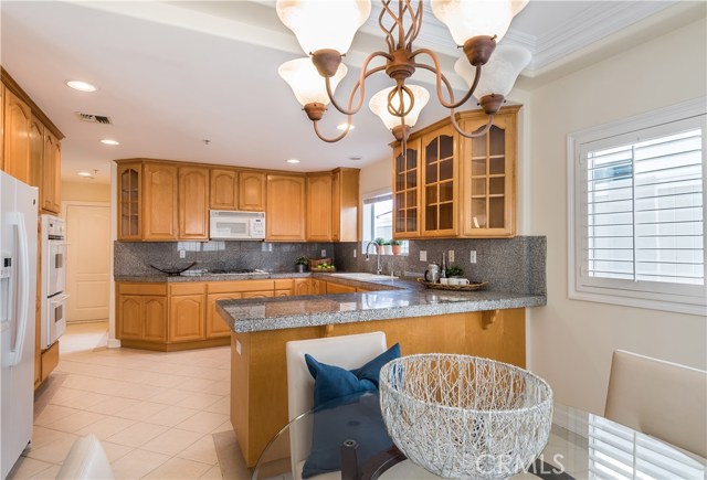 2108 Huntington Lane, Redondo Beach, California 90278, 4 Bedrooms Bedrooms, ,2 BathroomsBathrooms,Residential,Sold,Huntington,SB18165311