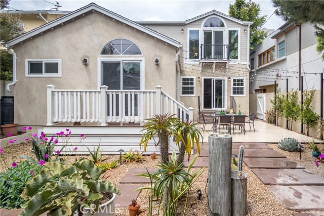 3000 Poinsettia Avenue, Manhattan Beach, California 90266, 4 Bedrooms Bedrooms, ,2 BathroomsBathrooms,Residential,Sold,Poinsettia,SB19105944