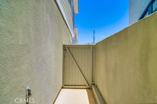 105 S Prospect Avenue, Redondo Beach, California 90277, 4 Bedrooms Bedrooms, ,2 BathroomsBathrooms,Residential,Sold,S Prospect,SB18121161