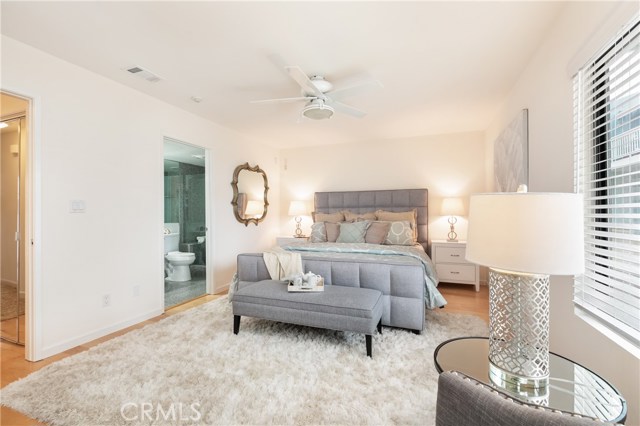 114 Guadalupe Avenue, Redondo Beach, California 90277, 2 Bedrooms Bedrooms, ,Residential,Sold,Guadalupe,SB19074799