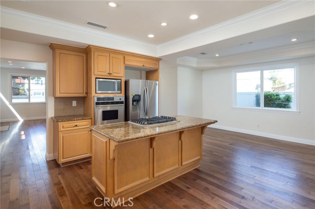 106 Juanita Avenue, Redondo Beach, California 90277, 5 Bedrooms Bedrooms, ,3 BathroomsBathrooms,Residential,Sold,Juanita,SB19077210