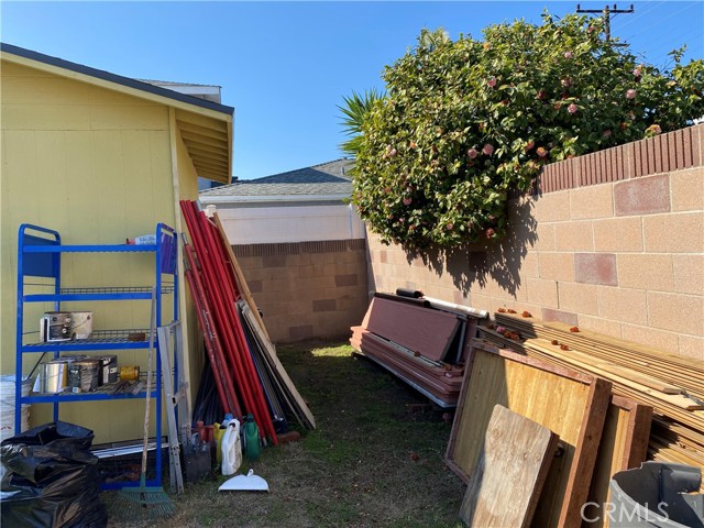 2609 Mackay Lane, Redondo Beach, California 90278, 2 Bedrooms Bedrooms, ,Residential,Sold,Mackay,PV21027987