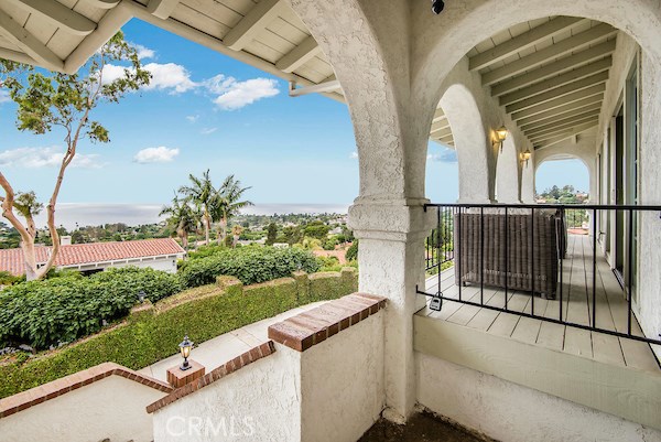 1133 Via Zumaya, Palos Verdes Estates, California 90274, 4 Bedrooms Bedrooms, ,3 BathroomsBathrooms,Residential,Sold,Via Zumaya,PV18215486