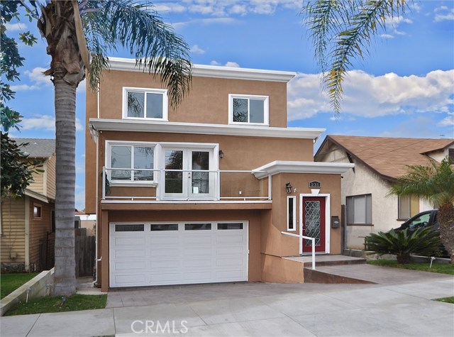 231 Francisca Avenue, Redondo Beach, California 90277, 4 Bedrooms Bedrooms, ,2 BathroomsBathrooms,Residential,Sold,Francisca,SB19047417