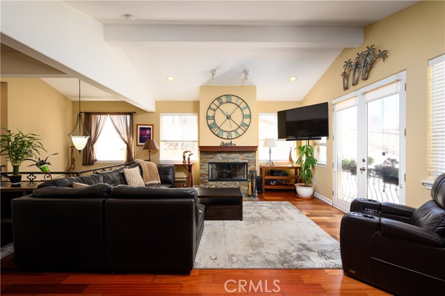 220 Juanita Avenue, Redondo Beach, California 90277, 4 Bedrooms Bedrooms, ,2 BathroomsBathrooms,Residential,Sold,Juanita,SB19220823