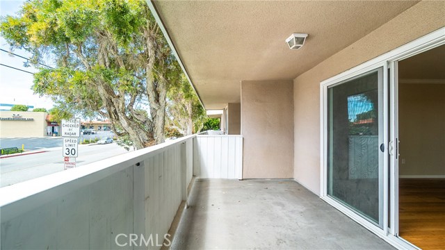 1321 Beryl Street, Redondo Beach, California 90277, 2 Bedrooms Bedrooms, ,2 BathroomsBathrooms,Residential,Sold,Beryl,SB20091462