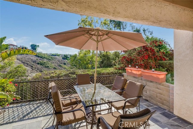 8 Peartree Lane, Rolling Hills Estates, California 90274, 2 Bedrooms Bedrooms, ,2 BathroomsBathrooms,Residential,Sold,Peartree,PV18179974