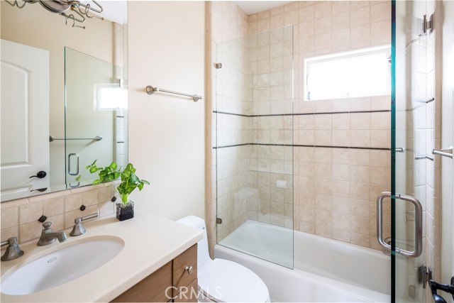 301 Homer Street, Manhattan Beach, California 90266, 3 Bedrooms Bedrooms, ,3 BathroomsBathrooms,Residential,Sold,Homer,SB19074682