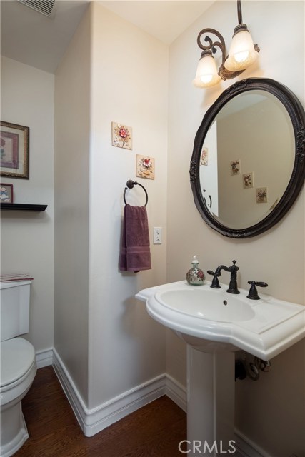 2208 Warfield Avenue, Redondo Beach, California 90278, 4 Bedrooms Bedrooms, ,2 BathroomsBathrooms,Residential,Sold,Warfield,SB19044188