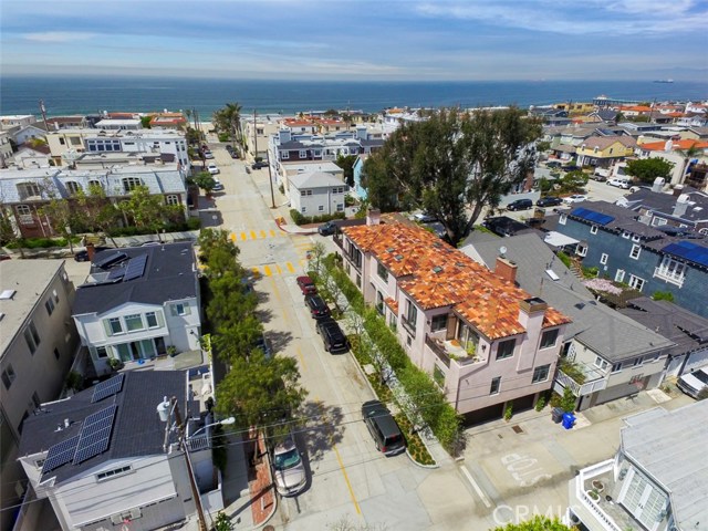 401 2nd Street, Manhattan Beach, California 90266, 5 Bedrooms Bedrooms, ,6 BathroomsBathrooms,Residential,Sold,2nd,SB17085582