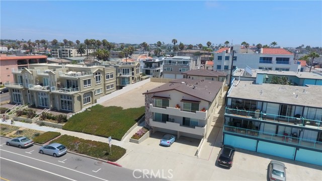 Aerial View of 1606 and 1604 Esplanade