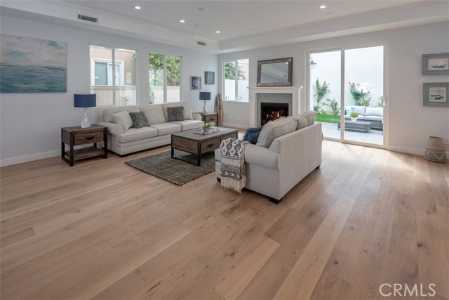 2410 Huntington Lane, Redondo Beach, California 90278, 4 Bedrooms Bedrooms, ,3 BathroomsBathrooms,Residential,Sold,Huntington,PV18242056