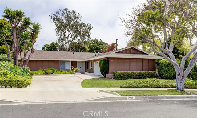 7002 Starstone Drive, Rancho Palos Verdes, California 90275, 3 Bedrooms Bedrooms, ,1 BathroomBathrooms,Residential,Sold,Starstone,PV20153576