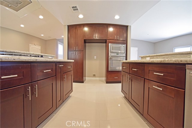 2010 Speyer Lane, Redondo Beach, California 90278, 4 Bedrooms Bedrooms, ,3 BathroomsBathrooms,Residential,Sold,Speyer,SB19176362
