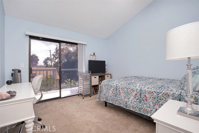 2016 Mathews Avenue, Redondo Beach, California 90278, 2 Bedrooms Bedrooms, ,3 BathroomsBathrooms,Residential,Sold,Mathews,SW19218319