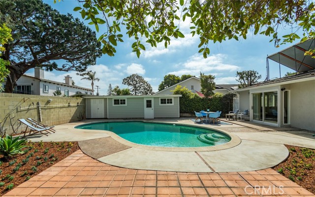 1261 Bryant Place, Manhattan Beach, California 90266, 4 Bedrooms Bedrooms, ,3 BathroomsBathrooms,Residential,Sold,Bryant,SB21080177