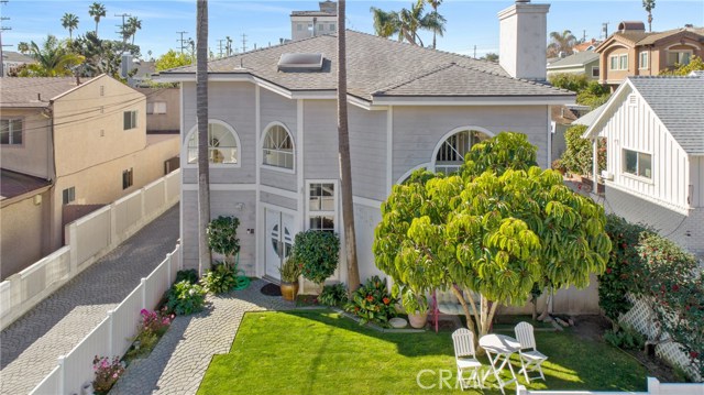 1818 Belmont Lane, Redondo Beach, California 90278, 3 Bedrooms Bedrooms, ,2 BathroomsBathrooms,Residential,Sold,Belmont,SB19055656