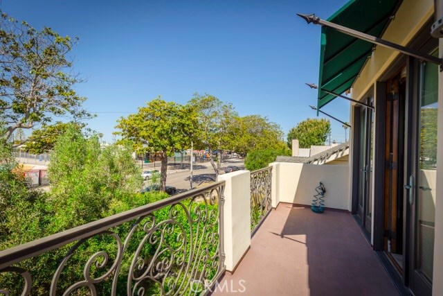 618 Maria Avenue, Redondo Beach, California 90277, 4 Bedrooms Bedrooms, ,2 BathroomsBathrooms,Residential,Sold,Maria,SB17056583