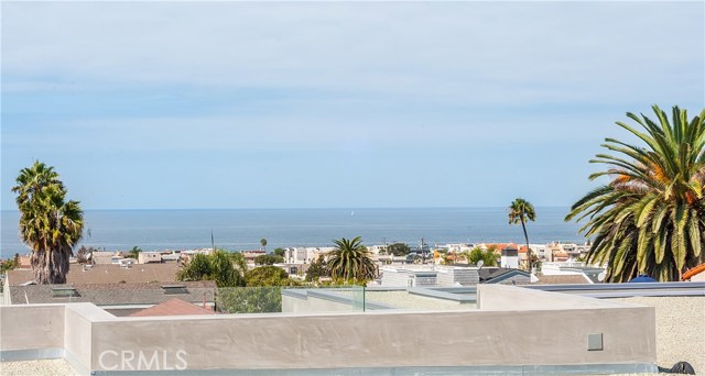 515 Prospect Avenue, Hermosa Beach, California 90254, 5 Bedrooms Bedrooms, ,2 BathroomsBathrooms,Residential,Sold,Prospect,SB17214079