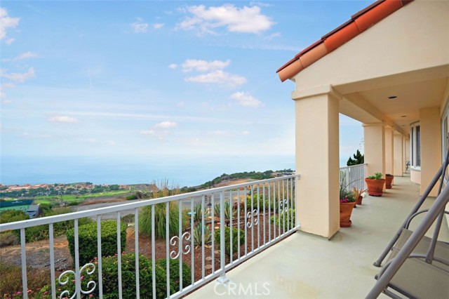 30900 Via La Cresta, Rancho Palos Verdes, California 90275, 4 Bedrooms Bedrooms, ,4 BathroomsBathrooms,Residential,Sold,Via La Cresta,PV21131475