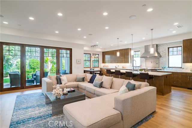 709 26th Street, Manhattan Beach, California 90266, 5 Bedrooms Bedrooms, ,4 BathroomsBathrooms,Residential,Sold,26th,SB19065804