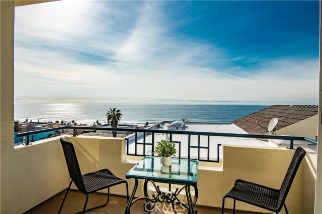 4216 Highland Avenue, Manhattan Beach, California 90266, 3 Bedrooms Bedrooms, ,3 BathroomsBathrooms,Residential,Sold,Highland,SB19276572