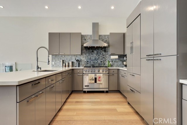 720 Rosecrans Avenue, Manhattan Beach, California 90266, 4 Bedrooms Bedrooms, ,3 BathroomsBathrooms,Residential,Sold,Rosecrans,PW21110961